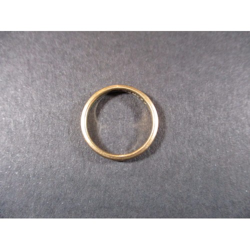 71 - A 9ct gold ring and necklace, both having full hallmarks, approx. weight 3.9g