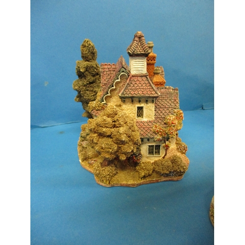 313 - A quantity of vintage Lilliput lane cottages, dating from 1987-1993