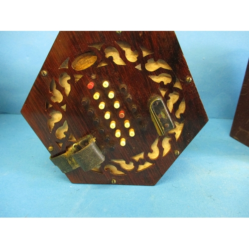 283 - A 19th century Wheatstone Concertina, numbered 8093.