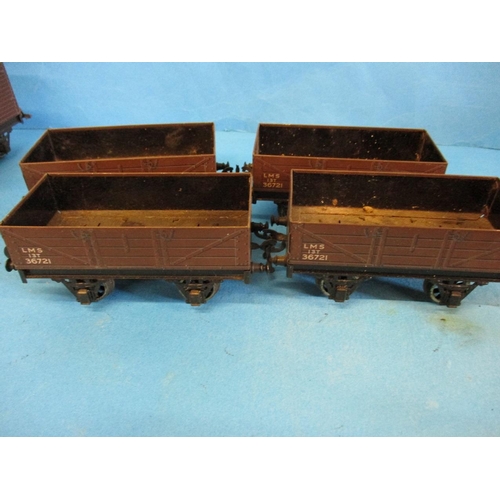 270 - A quantity of Bassett lowke O gauge goods wagons