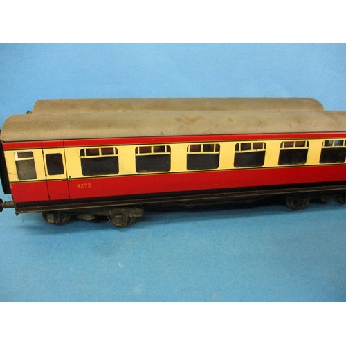 271 - 4 O gauge BR MK1 corridor coaches in red and cream livery