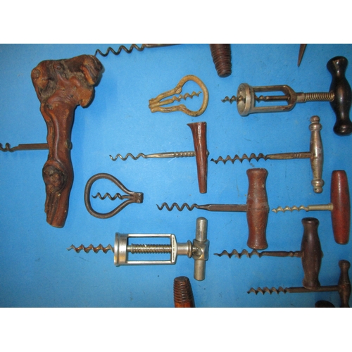 239 - A parcel of antique and vintage corkscrews