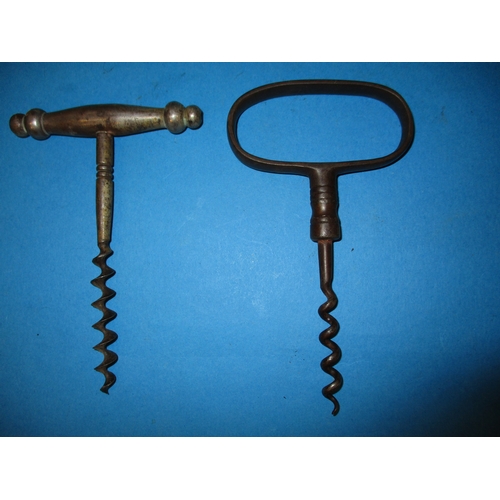 239 - A parcel of antique and vintage corkscrews