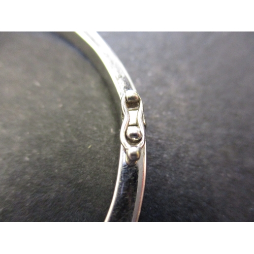 83 - An 18ct white gold and diamond bracelet, approx. weight 17.3g