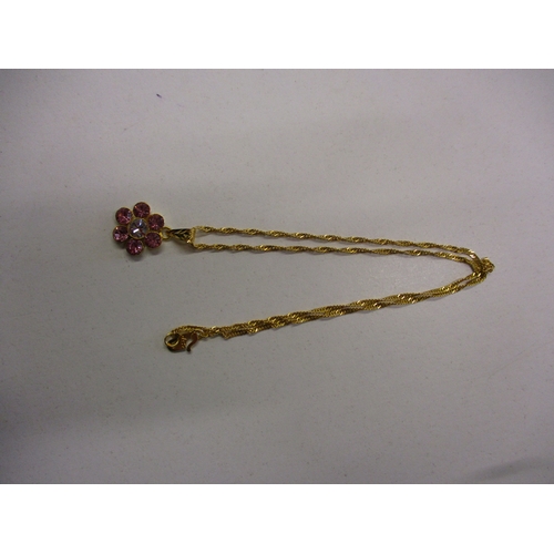 85 - A 22ct yellow gold necklace and pendant, approx. weight 3.4g,