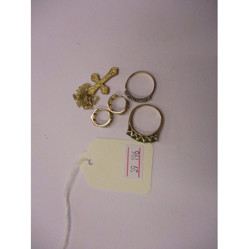 112 - A parcel of 9ct gold items approximate weight 6.3g