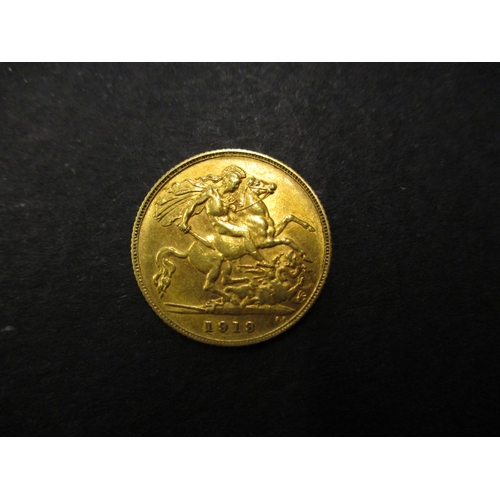 128 - A 1913 gold half sovereign