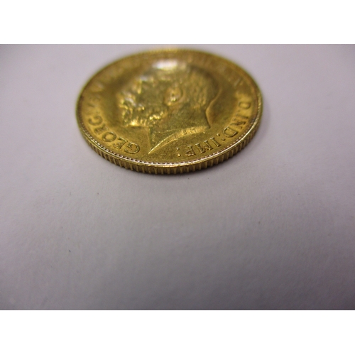 128 - A 1913 gold half sovereign