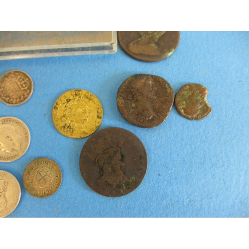 134 - A quantity of Georgian and later silver and other, mainly pre-decimal coins