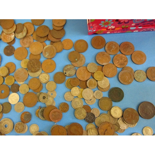 135 - A large quantity of Victoria and later pre-decimal coins