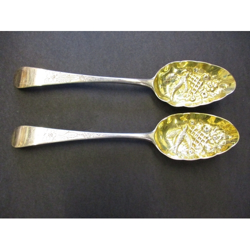 176 - A pair of Georgian silver berry spoons, dated for 1784 makers mark of I.L. approx. weight 130g