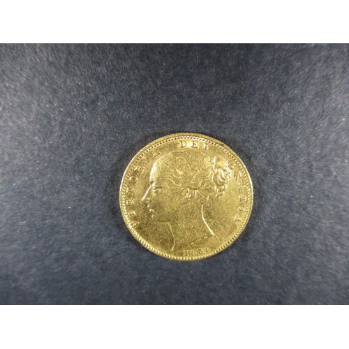 106 - An 1854 shield back gold sovereign