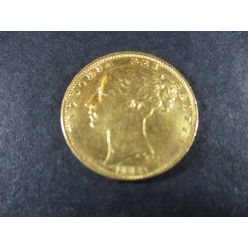 106 - An 1854 shield back gold sovereign