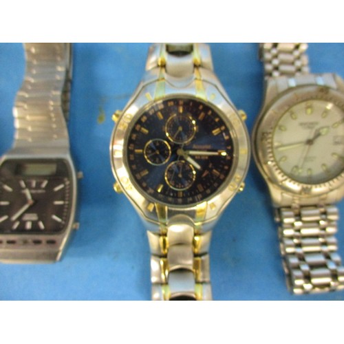 100 - A parcel of vintage wristwatches