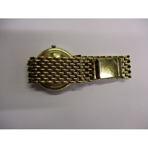 95 - A sovereign 9ct gold cased wrist watch with gold strap, approx. total weight 26.9g approx. dial diam... 