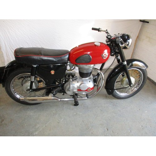 286 - A 1957 Matchless G2 250cc motorbike, in clean road useable condition with V5 certificate, run recent... 