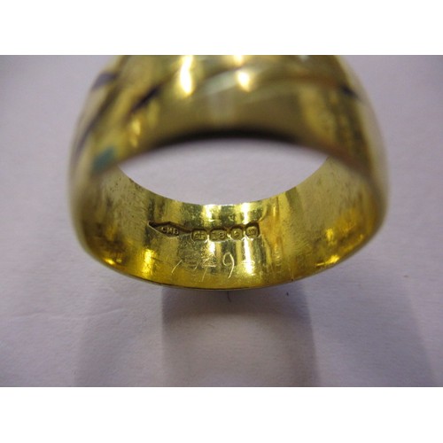 21 - An 18ct yellow gold band with enamel decoration, approx. weight 7.2g approx. ring size M approx. ban... 