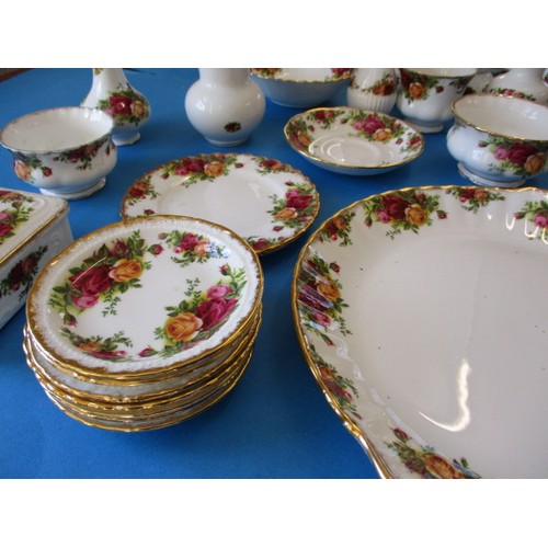 219 - A parcel of Royal Albert ‘Old Country Roses’ pattern ceramics, to include 4 pieces identified as fac... 