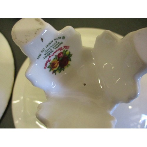 217 - A quantity of Royal Albert old country roses, all first quality and in excellent condition