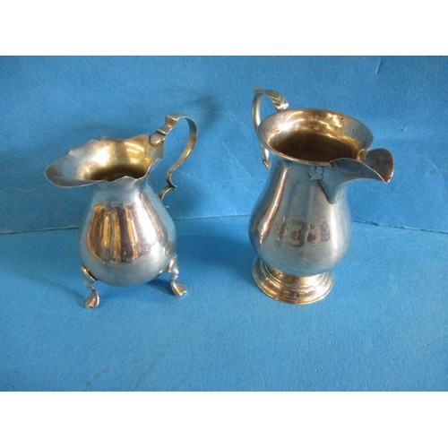 288 - Two sterling silver sauce boats and two cream jugs, various makers and dates, approx. total weight 3... 