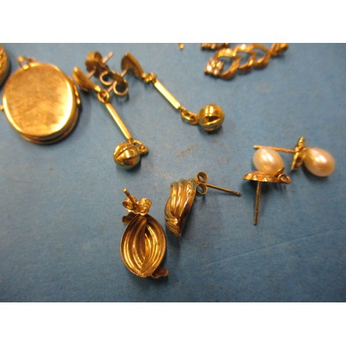 75 - A parcel of gold and yellow metal items, approx. total weight 20g all in pre-owned condition and bei... 