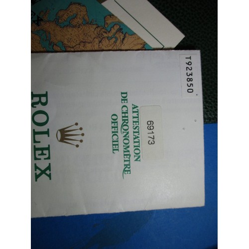 86 - A ladies Rolex Oyster perpetual datejust watch with original box and paperwork, in working order, Ca... 