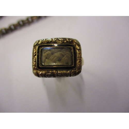 78 - A parcel of vintage gold jewellery items, approx. parcel weight of 33g, which includes an 18ct gold ... 