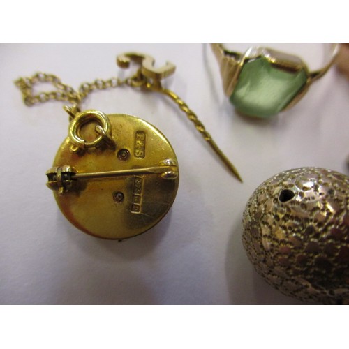 78 - A parcel of vintage gold jewellery items, approx. parcel weight of 33g, which includes an 18ct gold ... 