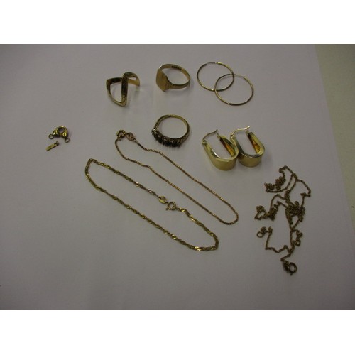 79 - A parcel of mixed carat gold and yellow metal items, approx. total weight 13.4g to include 2.9g 18ct... 