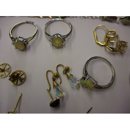 92 - A parcel of costume jewellery to include gold and silver items, all in pre-owned condition with gene... 