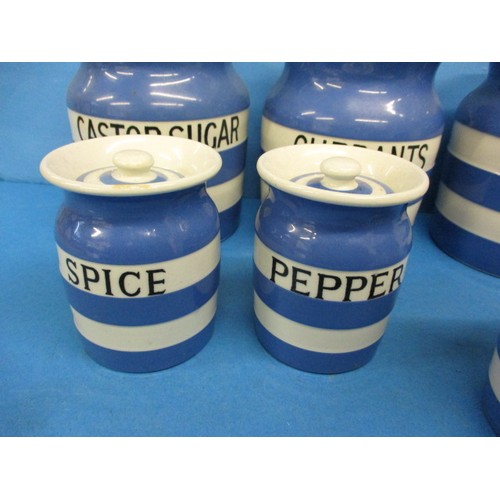 246 - A quantity of vintage T. G. Green Cornish-ware kitchen jars, all in good condition and with correct ... 