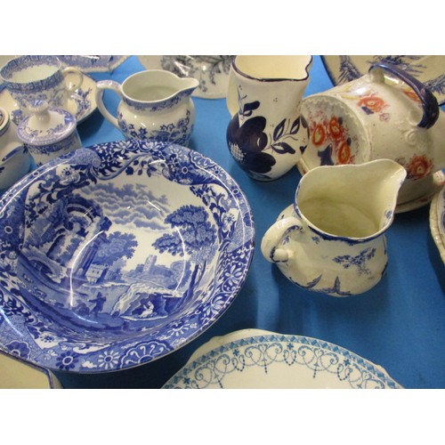 328 - A parcel of vintage blue and white ceramics to include Spode and Doulton , all in good clean pre-own... 