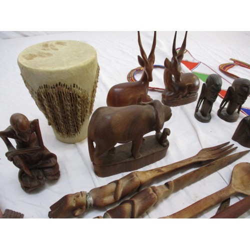 207 - A Collection of African tribal items to include a dagger and machete, all in reasonable condition wi... 