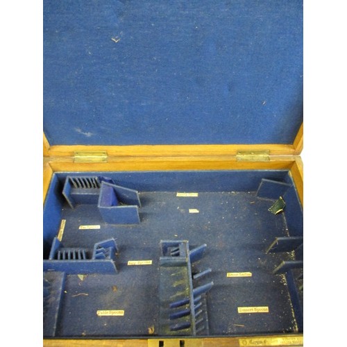 330 - An empty Mappin brother’s cutlery box, in used condition with age-related marks and scuffs, approx. ... 