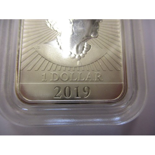 123 - A 2019 Australian 1oz.9999 fine silver 1 Dollar ingot, depiction the Chinese year of the Dragon, in ... 