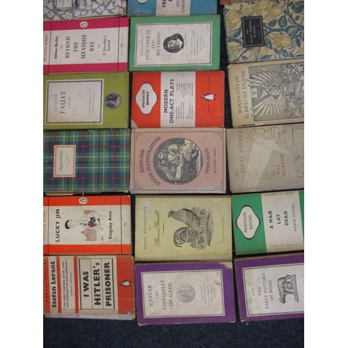 255 - A very large quantity of vintage Penguin, Puffin and Pelican books, from the estate of the illustrat... 