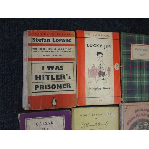 255 - A very large quantity of vintage Penguin, Puffin and Pelican books, from the estate of the illustrat... 