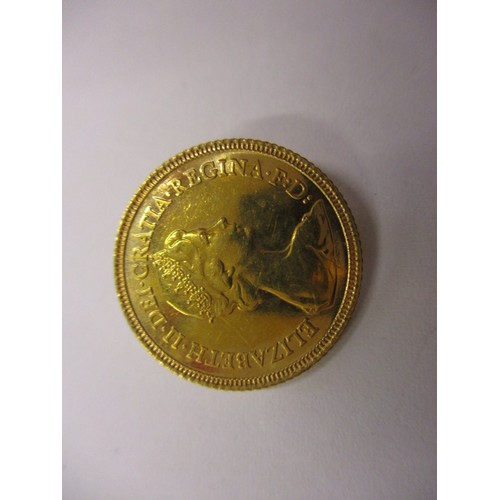 66 - A 1982 Gold half sovereign, in uncirculated condition