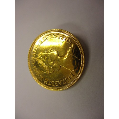 66 - A 1982 Gold half sovereign, in uncirculated condition