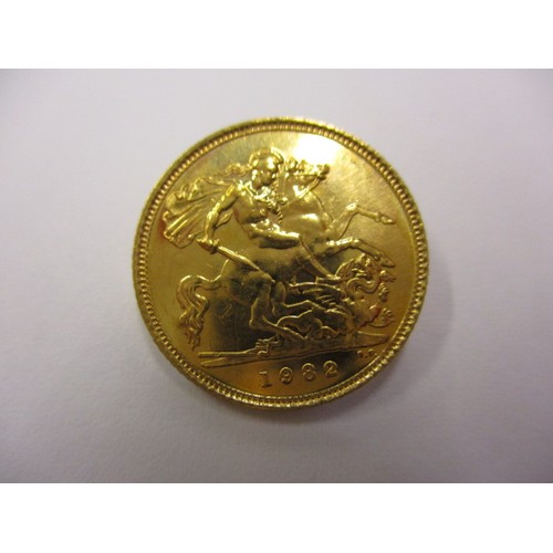 66 - A 1982 Gold half sovereign, in uncirculated condition