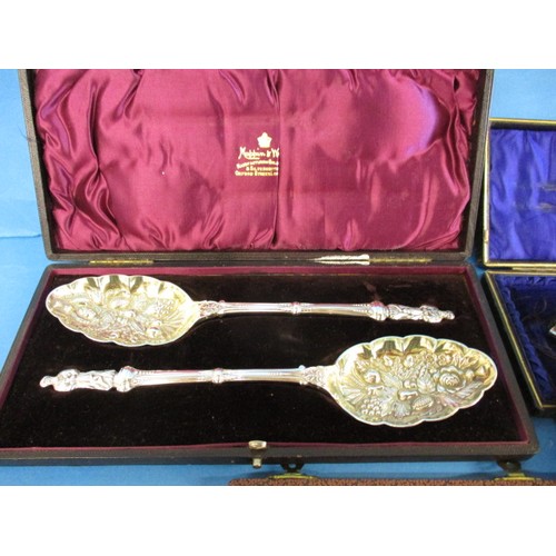 355 - A very large quantity of plated items to include cutlery and items from Mappin & Webb, all in good p... 