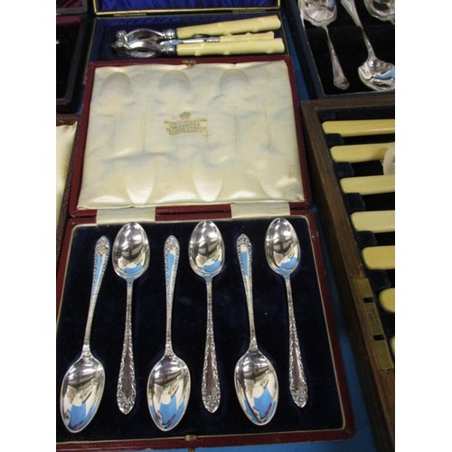 355 - A very large quantity of plated items to include cutlery and items from Mappin & Webb, all in good p... 