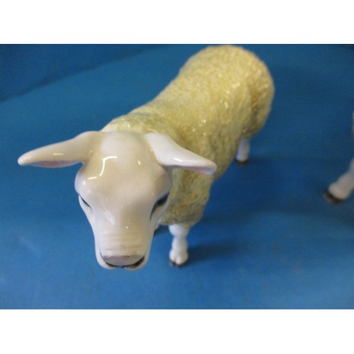 200 - Two John Beswick sheep models, both with no observed chips or damage