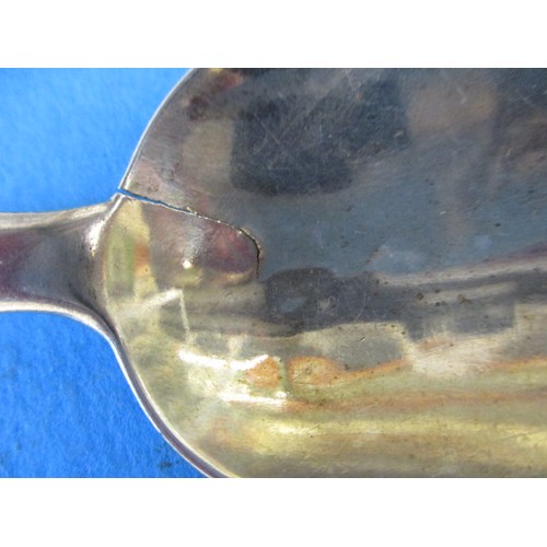 145 - A parcel of antique and later silver spoons, approx. weight 629.7g to include a large William IV ser... 