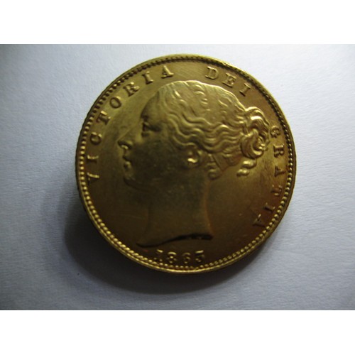 91 - An 1863 shield back sovereign, a fine grade coin, die number 3, a coin that’s been in circulation