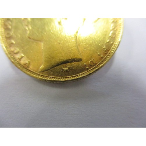 81 - A Victorian full gold sovereign dated 1885, a BV grade coin that’s been in circulation