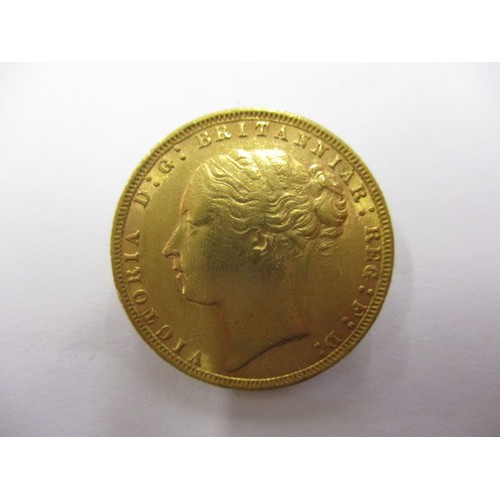 82 - A Victorian full gold sovereign dated 1876, a BV grade coin that’s been in circulation