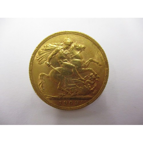 77 - An Edward VII full gold sovereign dated 1909, a BV grade coin that’s been in circulation