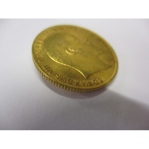 76 - An Edward VII full gold sovereign dated 1909, a fine grade coin that’s been in circulation