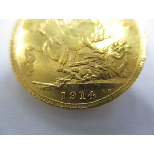 73 - A George V full gold sovereign dated 1914, a fine grade coin that’s been in circulation